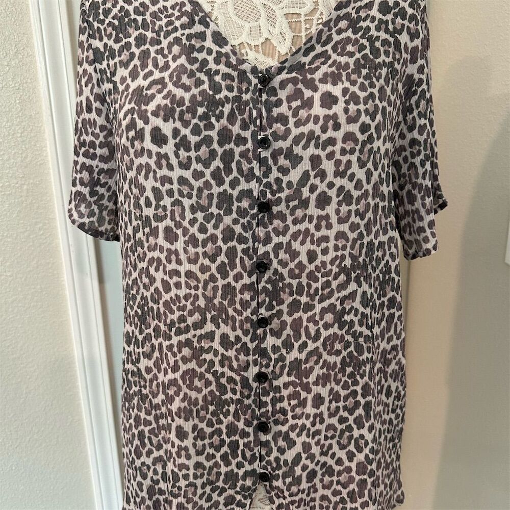 LuLaRoe Women's XL Animal Print Button-Up Top Multicolor size XL